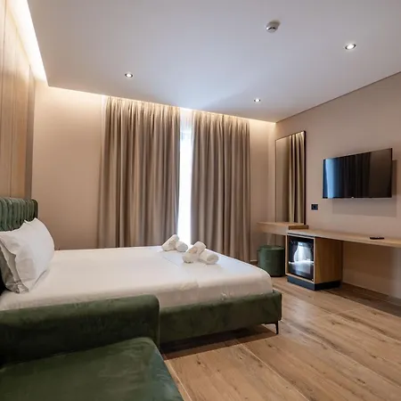 Zurich 4*