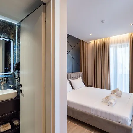 Zurich 4*